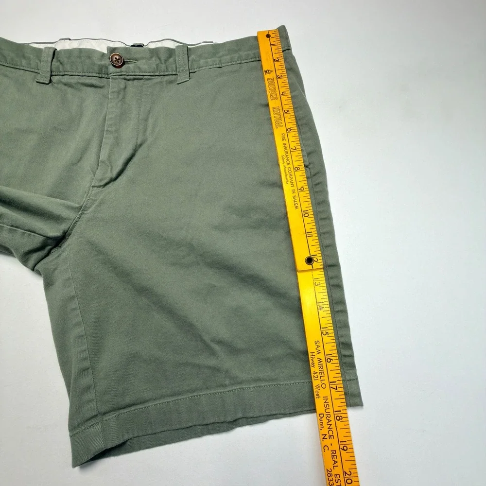 J Crew Chino Shorts Mens 35 Green 9 Inch Inseam‎ Classic Flat Front Casual